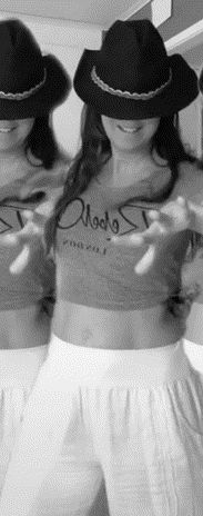 Sexy TickTock MILF Shows Off Her Amazing Abs #4