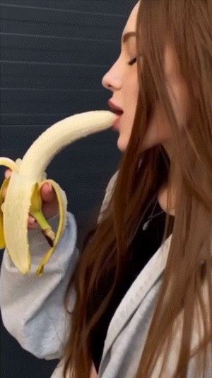 BANANA