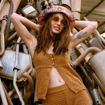 Party ON - wiggle that body!