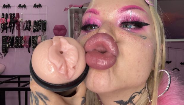 Mouth pussy