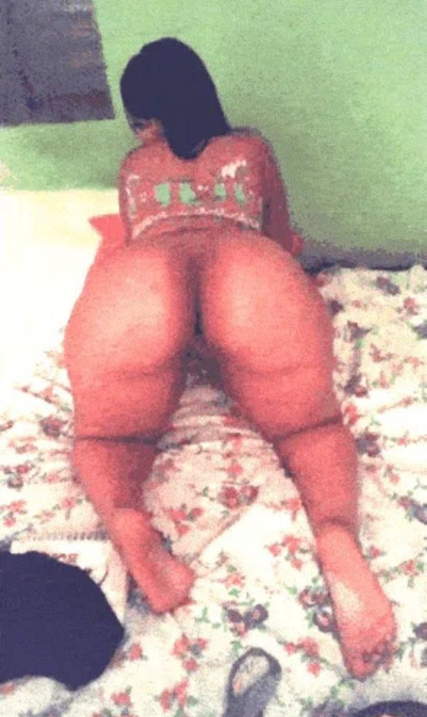 Perfect dark ass