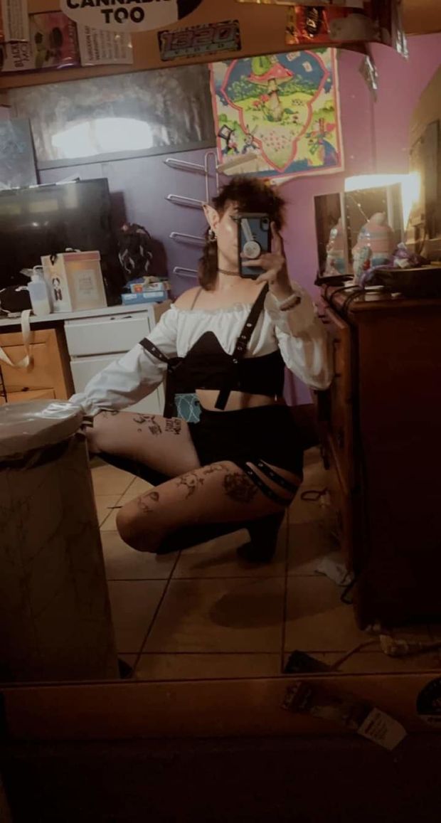 Dela
