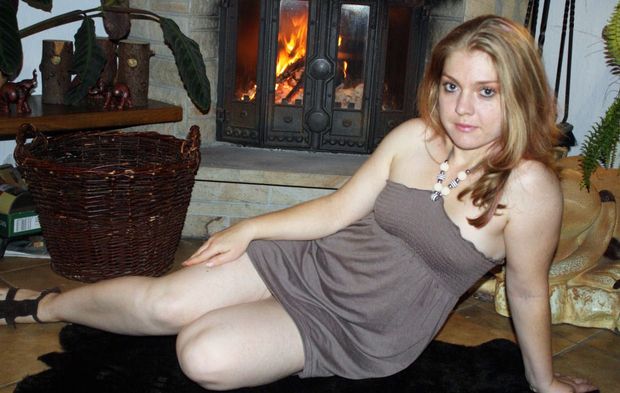 Jeune merdeuse cherche son sugar daddy