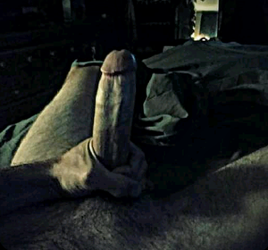 waitin on my homegirl to get out the shower and suck my cock ????????