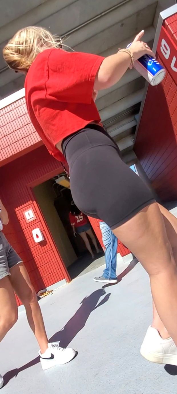 Gapped Sports Fan Booty 5