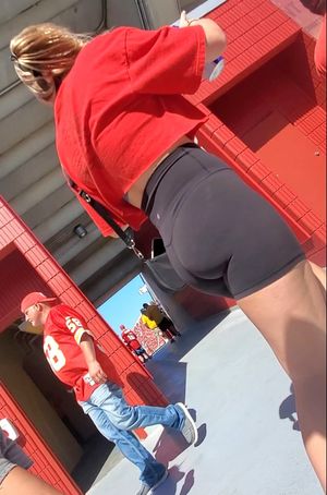 Gapped Sports Fan Booty 6