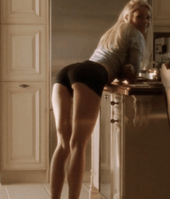 Gwyneth Paltrow has an amazing ass