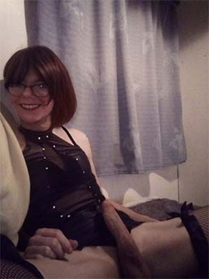 Travesti mature dans la cinquantaine sur Tourcoing 59200 veut enculer