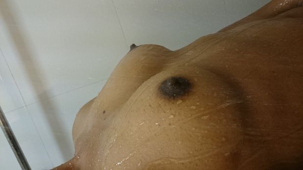 Desi college babe wet selfie