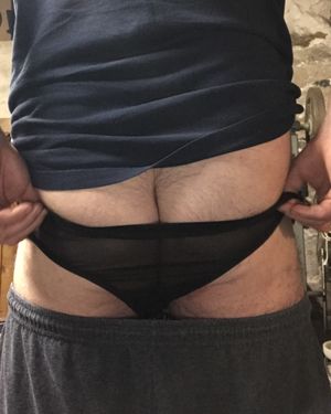 ?? Want to rub your dick in my crack ??