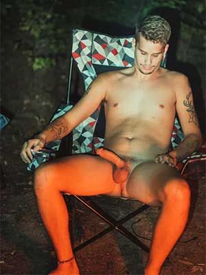 Hung 34 years old stud up for a camping weekend in Highland, CA to fuck into the wild