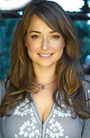 Milana Vayntrub