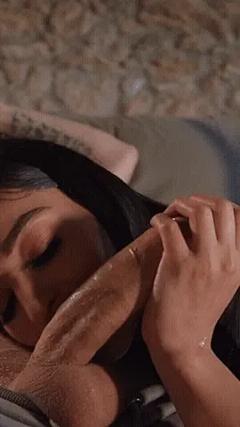 nice hot babe worshipping huge dick