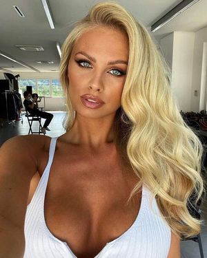 OMG! Mouthwatering! Inviting! Name?