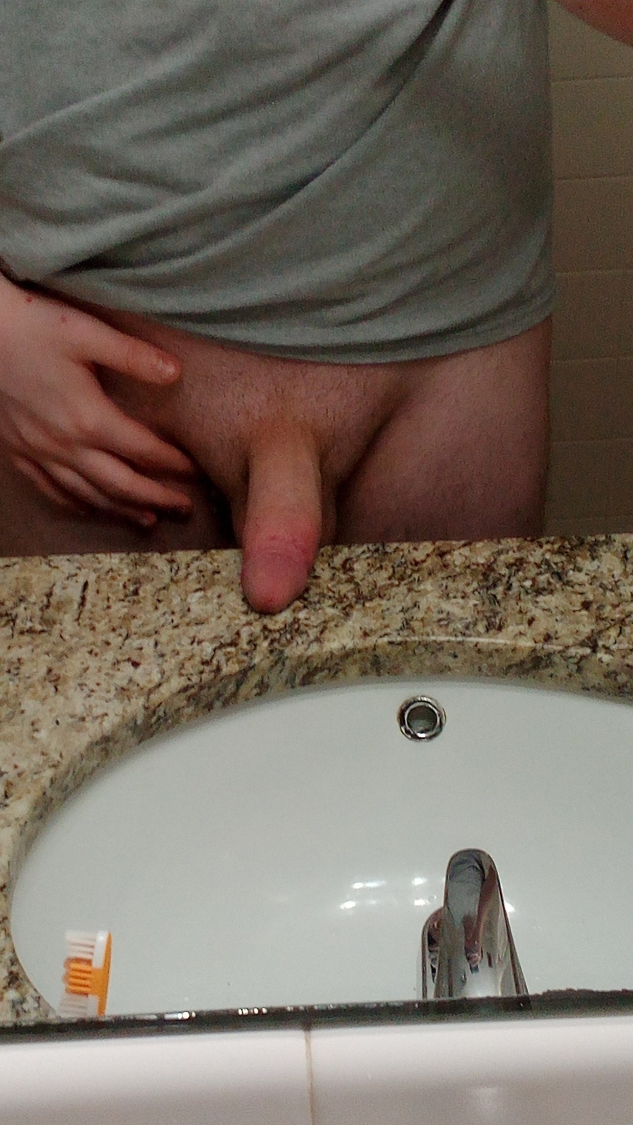 Resting my Giant near the sink