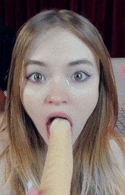 sexy brunette blowjob dildo look at viewer