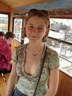 Red on vacation knowing u are looking at her tits