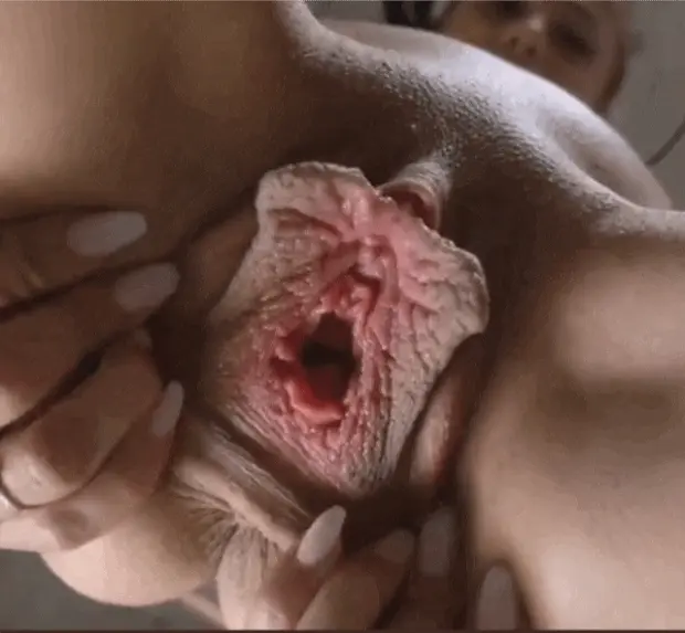 Gaping pussy hole