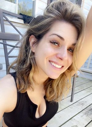 Pretty face, smile and cleavage