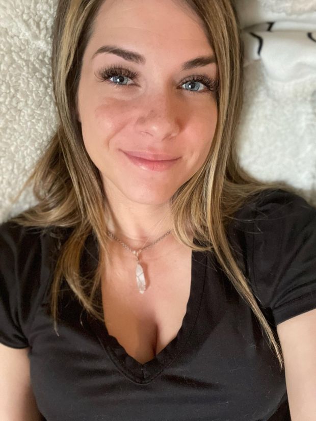 Super cute gf nn on bed