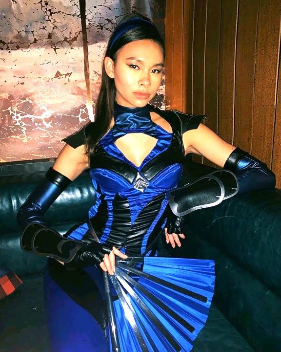 hq - Kaprice Imperial Kitana Kahn cosplay sexy stunning outfit