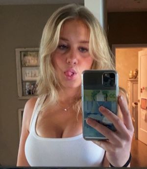 Brooklyn big boob selfie tongue out