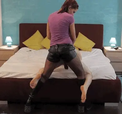 male slut gets his ass pegged