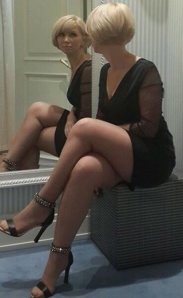This pic of her raises so many questions: When? With who?