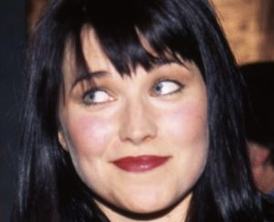 Lucy Lawless waiting for your load