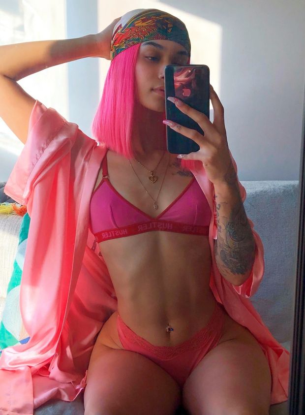 fine ass selfie