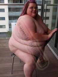 Hey! Blubber BABE-that chair will clog your shithole!!!