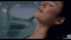 Rae is getting infected on PARASITED