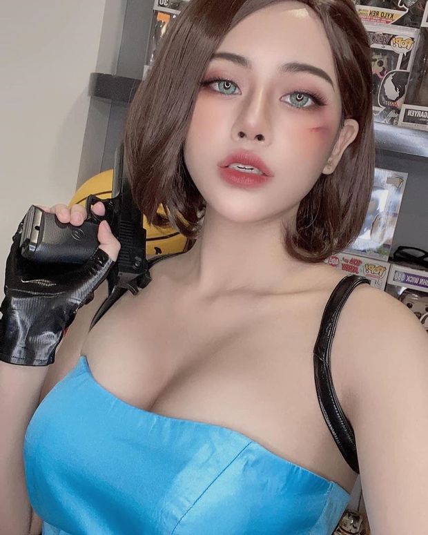 Jill Valentine (Ain Nguyen Cosplay)