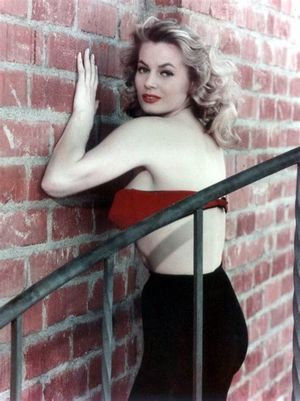Anita Ekberg iconic beauty 03