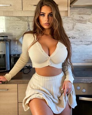 Stacked Perfect Brunette Babe