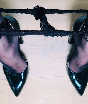 Teasing pic she sent.