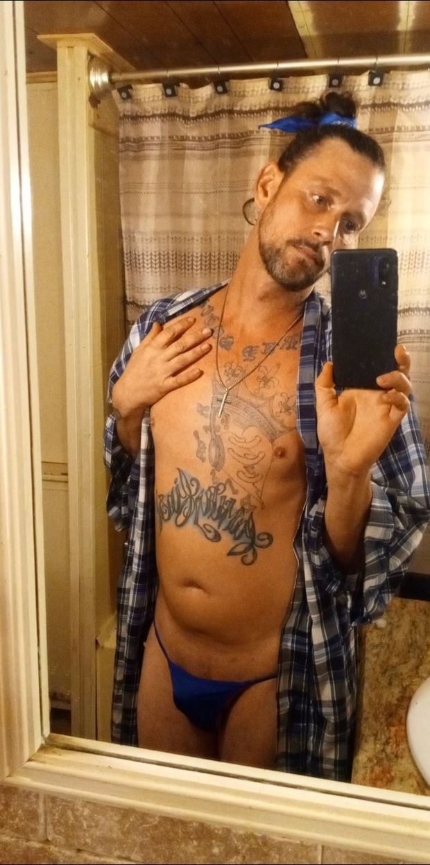 Mrs. Madelynn is a super submissive slut and can B a bit of a whiney little brat but all in all... She's a damn good little whore!
