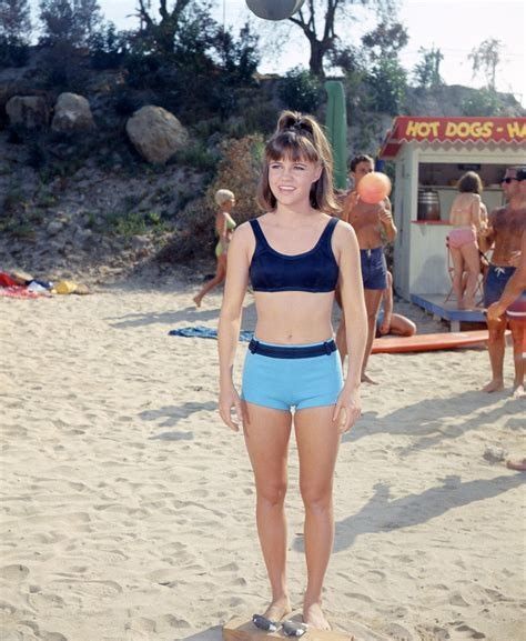 Sally Field, sexy 06