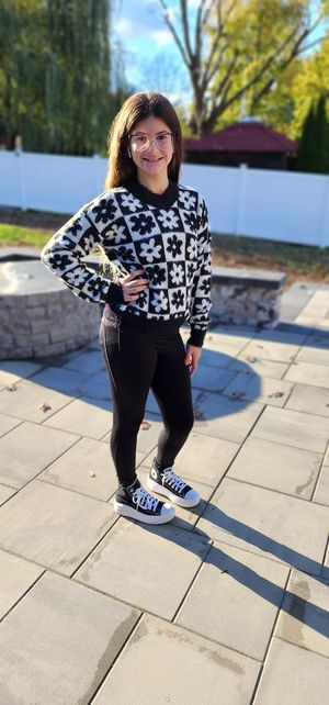 Sexy lil teenslut cocktease Angelea Maldonado