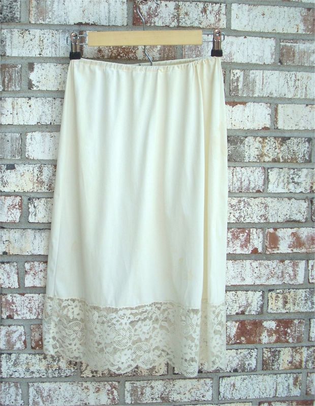 My Lacy Vintage Van Raalte Silky Soft Size Small Half Slip