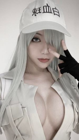 Ain Nguyen (Cosplay)