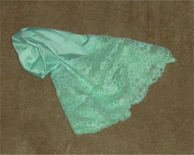 My Silky Soft & Lacy Vanity Fair Size Small Vintage Half Slip.