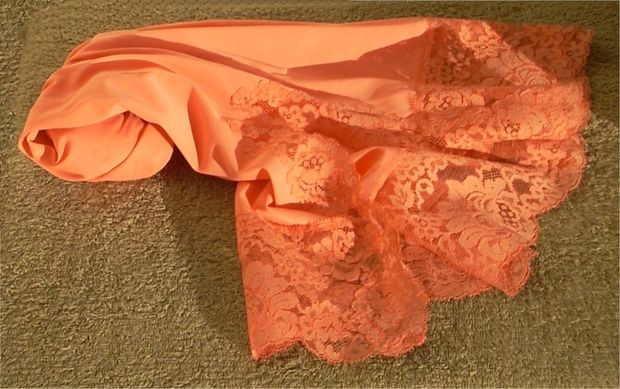 My Classic Lacy Vanity Fair Size Medium Silky Soft Half Slip, So Gorgeous!
