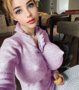 Could someone please turn up the thermostat for this poor babe?