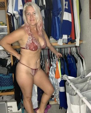 Fucked on december 5 In the backroom