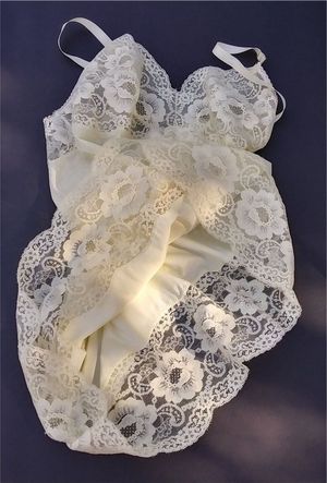 My Very Lacy & Oh, So Silky Soft Vintage Sears Size 34 Full Slip!