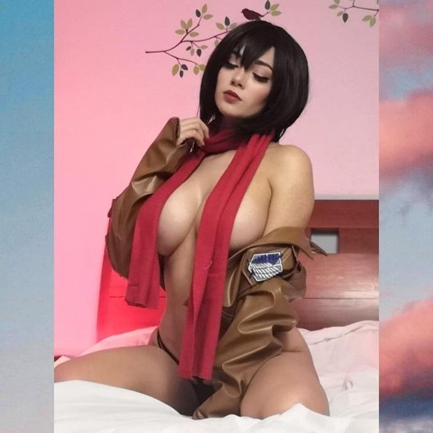 Mikasa(Kalinka Fox Cosplay)