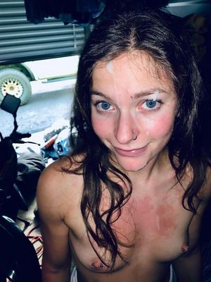 He fucked her in th3e garage