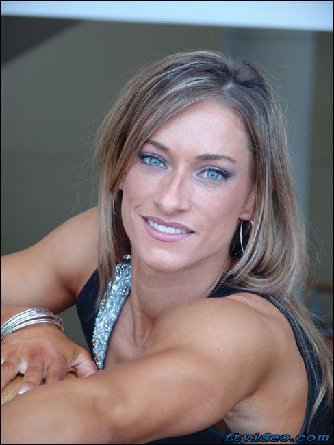 Bridgette Murray gorgeous muscle babe, blue eyes