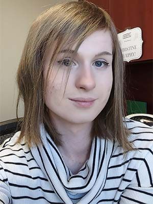 Transexuelle célibataire de 26 ans sur Étampes 91150 dans l'Essonne désire homme réservé